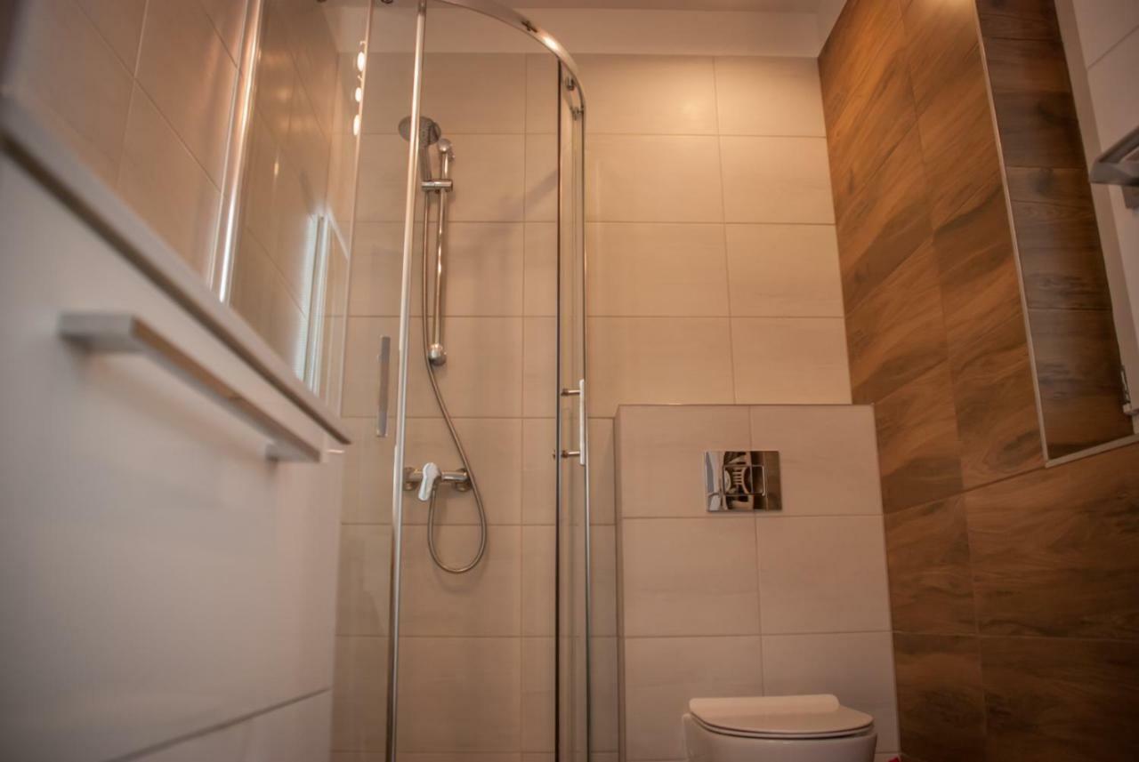 Noclegi "Boczna 5A" Apartamenty Goscinne Szczawno-Zdroj Exteriér fotografie