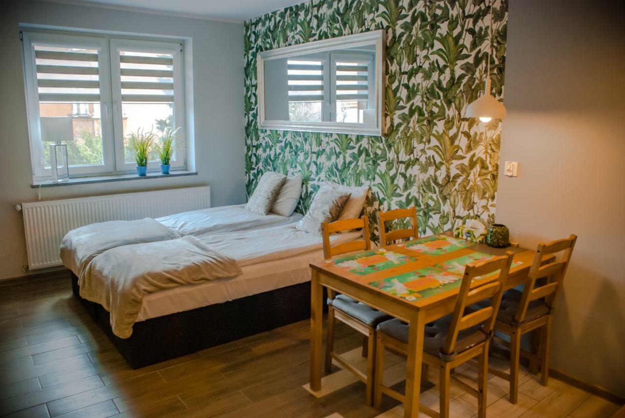 Noclegi "Boczna 5A" Apartamenty Goscinne Szczawno-Zdroj Exteriér fotografie